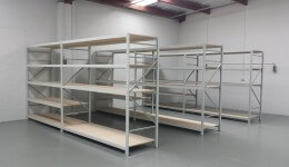 White lognspan racks on display